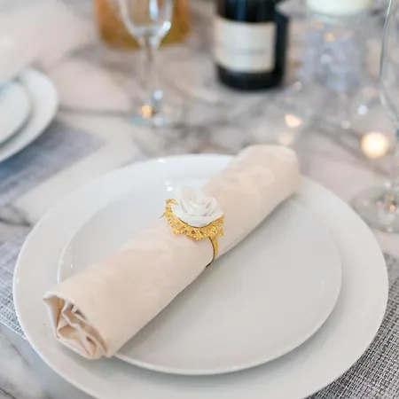 Sea View Luxury Centre - Location