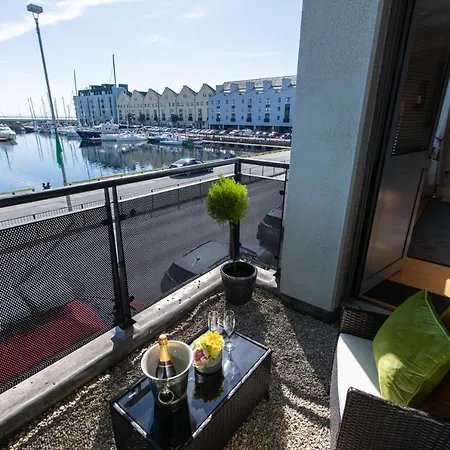 Sea View Luxury Centre - Location