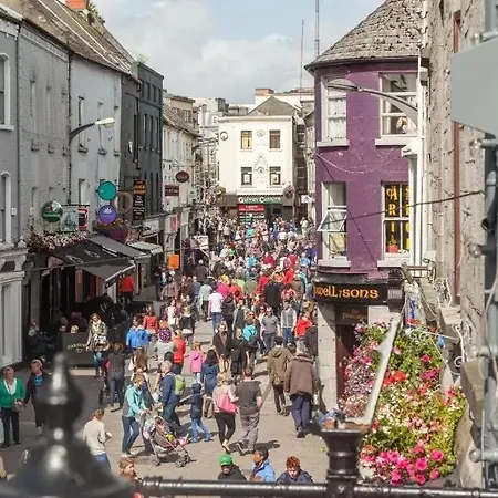 Sea View Luxury Centre - Location Apartment