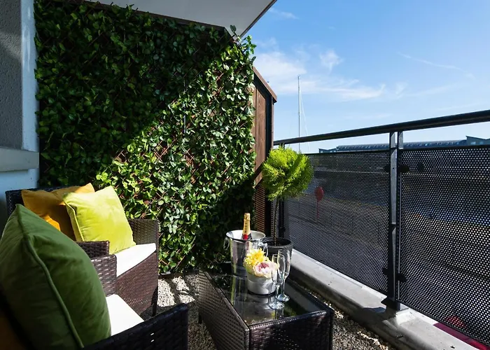 Sea View Luxury Centre - Location *