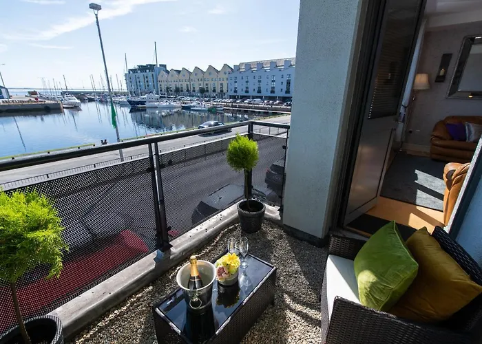 Sea View Luxury Centre - Location